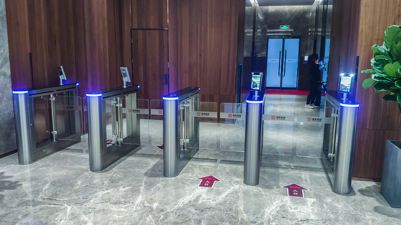 室內(nèi)擺閘機(jī)