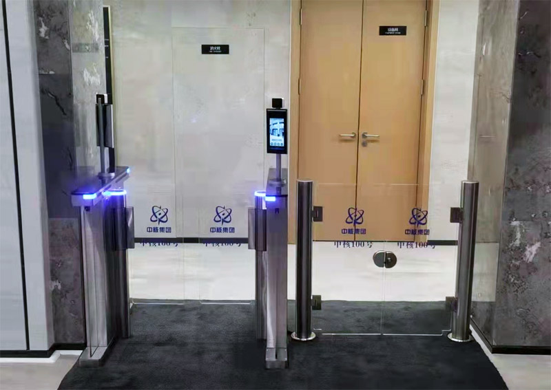 人臉識(shí)別速通門(mén)