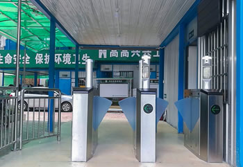 醫(yī)院人臉識別測溫閘機怎么用？