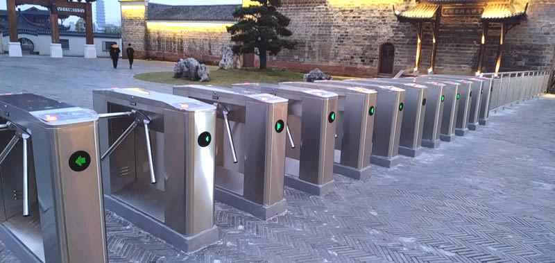 智能三輥閘廠家以及產(chǎn)品特點和功能介紹主要有哪些？