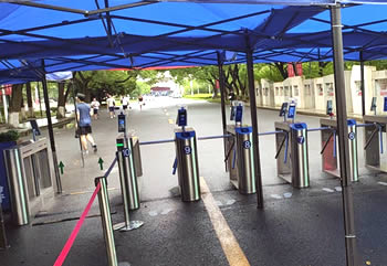 全自動三輥閘廠家哪家專業(yè)？