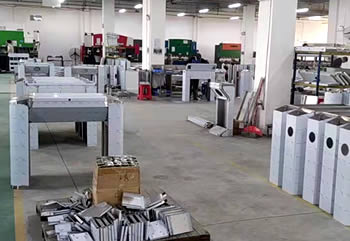 通道閘機(jī)廠家的智能擺閘價格多少？