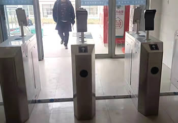 人臉識別翼閘線怎么接？