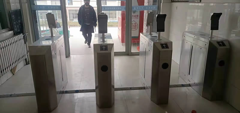 人臉識(shí)別翼閘線怎么接線？