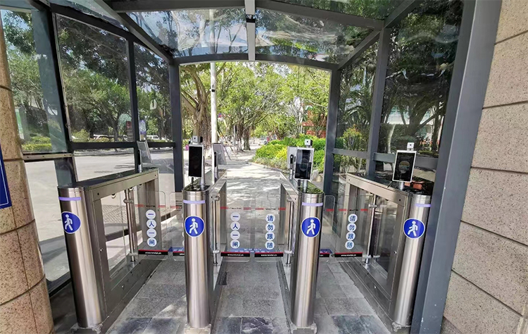 小區(qū)門(mén)禁擺閘人臉識(shí)別系統(tǒng)解決方案