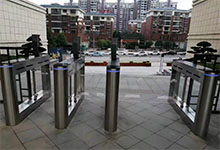 如何選擇智能人行通道閘機廠家